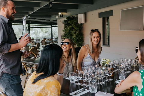 Hunter Valley Premium Food & Drink Pairing Tour - Accommodation Bookings 4