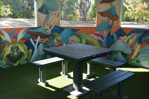 Howlong's Enchanted Hut - Accommodation Bookings 1
