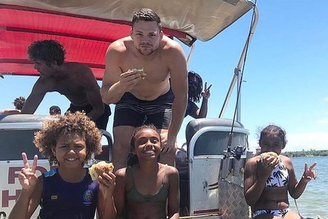 BBQ Boat Hire - Accommodation Bookings 1