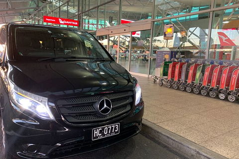 Sydney Airport Transfer In A Luxury People Mover (1-6pax) TO Sydney City - Accommodation Bookings 3