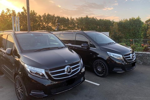 Sydney Airport Transfer In A Luxury People Mover (1-6pax) TO Sydney City - Accommodation Bookings 1