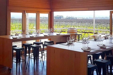 Wine Tasting In Yenda (up To 6 Wines) - Accommodation Bookings 1