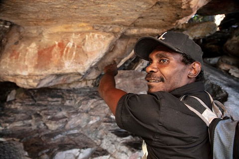 Arnhem Land Injalak Hill Full-Day Tour From Darwin - Accommodation Bookings 2