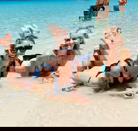 Full-Day Whitsunday Tour Whitehaven Beach and Hill Inlet with BBQ - Accommodation Bookings