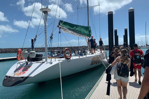2-Night Whitsundays Sailing Cruise Incl. Whitehaven Beach & Great Barrier Reef - Accommodation Bookings 7