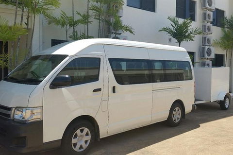 Airport Transfer To Or From Port Douglas Hotels For Up To 13 People (7am-10pm) - Accommodation Bookings 0