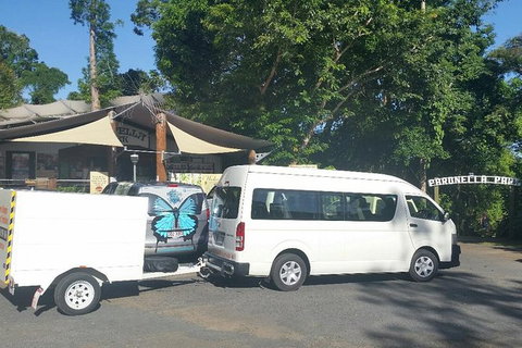 Airport Transfer To Or From Cairns Hotels For Up To 13 People (7am-10pm) - Accommodation Bookings 3