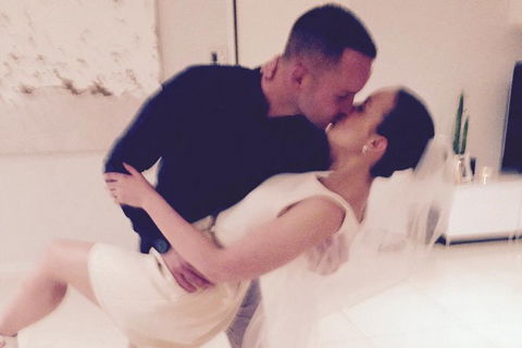 Elope In Paradise - Weddings At Mission Beach - Accommodation Bookings 0