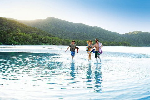 SHUTTLE - CAIRNS AIRPORT TO PORT DOUGLAS (or Reverse) - Accommodation Bookings 1