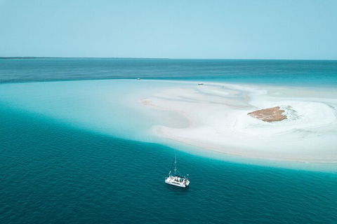 5 Night Bareboat Onboard Cattitude - Accommodation Bookings 1