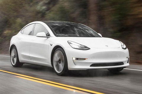 Adelaide Airport Departure Transfer In A Tesla Model3 EV - Accommodation Bookings 1