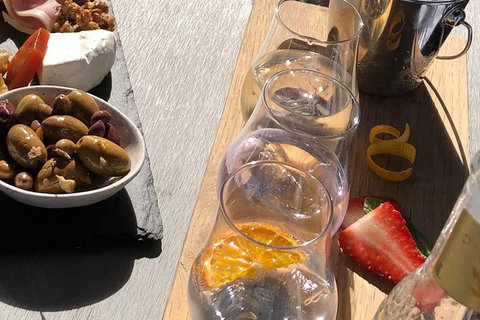 Red White & Brew - Wine, Gin & Beer Tour With Tastings From Adelaide - Accommodation Bookings 7