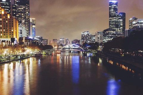 Departure Private Transfers: Melbourne To Melbourne Airport MEL In Luxury Van - Accommodation Bookings 7