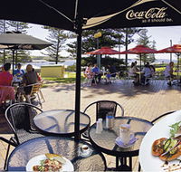 The Beach and Bush Gallery and Cafe - Accommodation Bookings