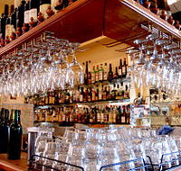 Don Dinnos - Accommodation Bookings