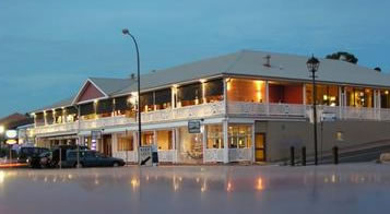 Seacliff Beach Hotel - Accommodation Bookings 0