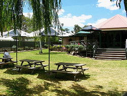 Oakbank Hotel - Accommodation Bookings 3