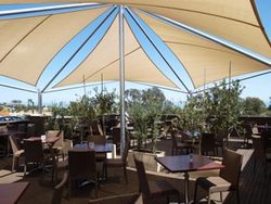 Daveys Hotel - Accommodation Bookings 3