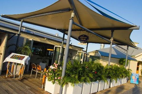 The River Deck On Noosa Marina - Accommodation Bookings 5