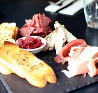 Watt Modern Dining - Accommodation Bookings