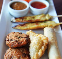 Mons Ban Sabai Thai Restaurant - Accommodation Bookings