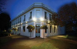 O'Connells Centenary Hotel - Accommodation Bookings 0