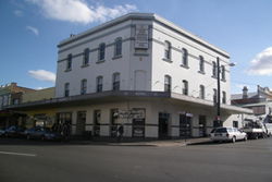 Royal Hotel - Accommodation Bookings 0