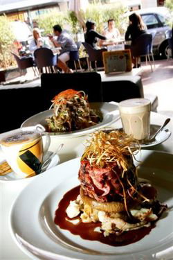 Creme Lounge - Accommodation Bookings 0