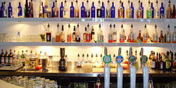 Ducks Nuts Bar & Grill - Accommodation Bookings 1