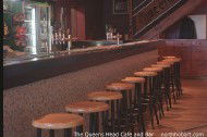 Queens Head - Accommodation Bookings 1