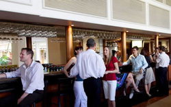 Cairns International Lobby Bar - Accommodation Bookings 0