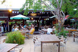 Lizard's Outdoor Bar And Grill - Accommodation Bookings 1