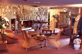 Base 1720 Bar & Restaurant - Accommodation Bookings 1