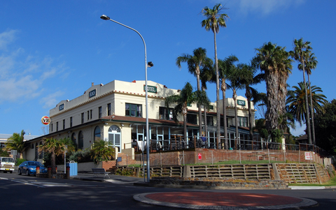 Ocean Beach Hotel - Accommodation Bookings 1