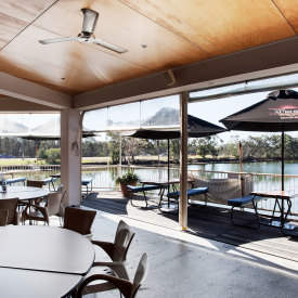Waterfront Hotel - Accommodation Bookings 2