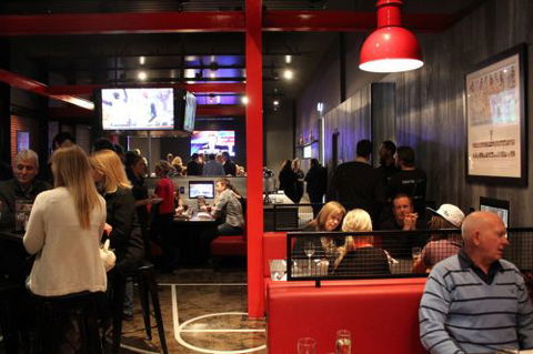 The Sporting Globe Bar & Grill - Accommodation Bookings 1