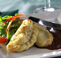 Mulligans Irish Restaurant - Accommodation Bookings