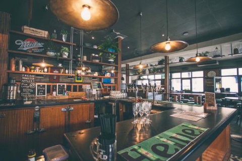 Bat And Ball Hotel - Accommodation Bookings 2