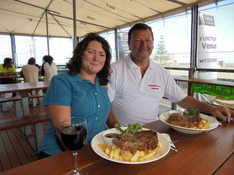 Zebra Crossing Bar & Bistro - Accommodation Bookings 1