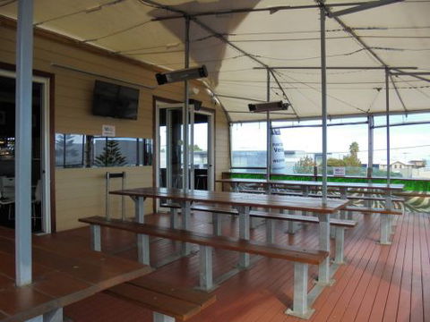 Zebra Crossing Bar & Bistro - Accommodation Bookings 4