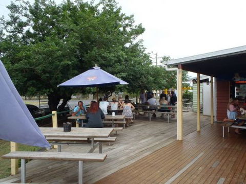 Maidenwell Hotel - Accommodation Bookings 2