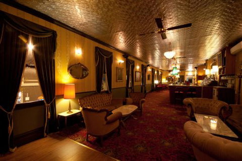 Back Bar Cocktail Lounge & Function Venue - Accommodation Bookings 2