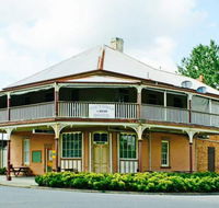 The Victoria Hotel Hinton - Accommodation Bookings