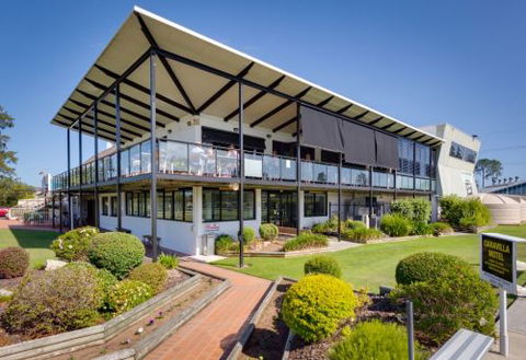 Taree Leagues Sports Club - Accommodation Bookings 4