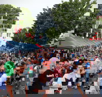 Cowra Christmas Street Festival - Accommodation Bookings