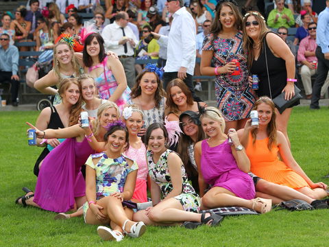 Albury Racing Club Boxing Day Races - Accommodation Bookings 2