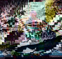 Buskers by the Lake - Accommodation Bookings