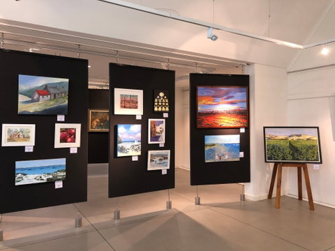 SALA 2020 Exhibition At The Ascot Community Exhibition Art Gallery. - Accommodation Bookings 0