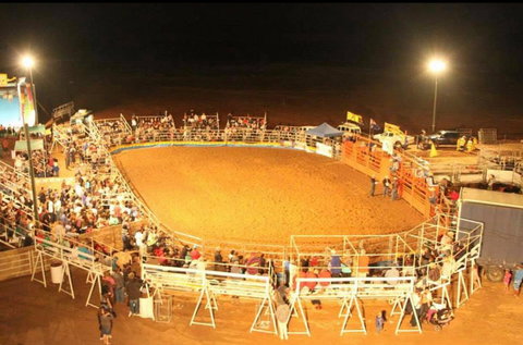 Black Opal Bull And Bronc Ride - Accommodation Bookings 1