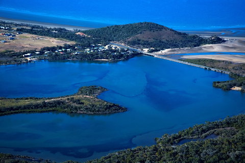 Causeway Lake Markets - Accommodation Bookings 0